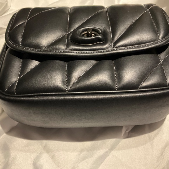NWT Coach regular size Madison quilted shoulder bag black nappa leather - Picture 10 of 13